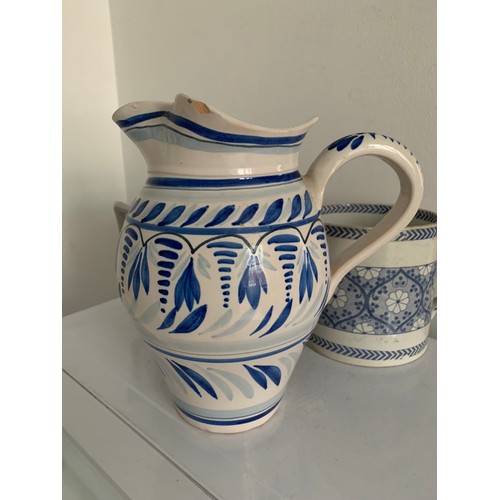 140 - 2 x Vintage Blue And White Loving Cups Together With A Large French Quimper Jug
Loving cups 13 cms h... 