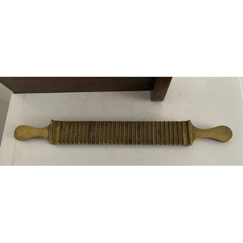 147 - Similar To Previous Lot 
Early 19thC Mahogany And Brass Apothecary Pill Maker Or Pill Roller By S. M... 