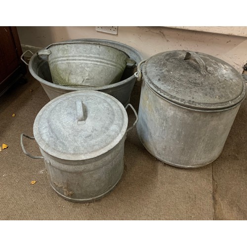 259 - Various Vintage Galvanized To Include Tubs Along With A Swing Handled Bucket Etc. (4)