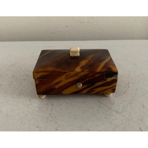 240 - Antique Tortoiseshell Stamp Box
7 x 4 x 4 cms h