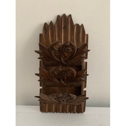 236 - Antique Black Forest Carved Wooden Letter Rack Having Acanthus Leaves
12 x 29 cms h