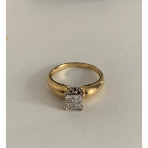 339 - 4 Brilliant Cut Diamonds Set In 18ct Gold Ring. Size S