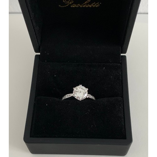 359 - Ladies Single Stone Brilliant Cut Diamond Ring Set In 18 ct Gold With 7 Brilliant Cut Diamonds . 2.1... 