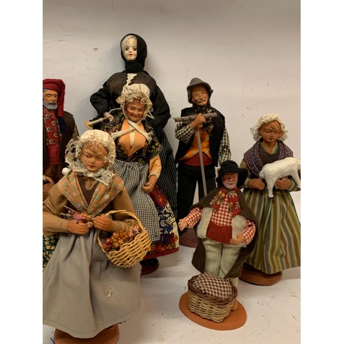 464 - Quantity Of Vintage Claude Carbonel French Santon De Provence Figurines (10)