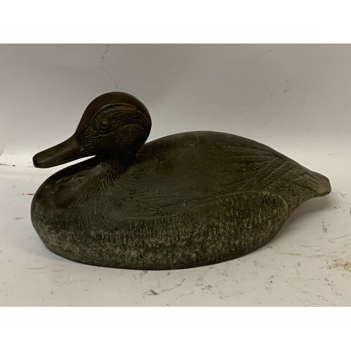 498 - Vintage Bronze Figure Of A Duck. 25 x 12 x 12 cms