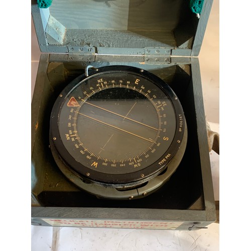 86 - WW2 RAF  AM P4A Heavy Bomber Compass Possibly Lancaster  Complete In Wood Transport Case .