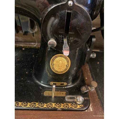 293 - Vintage Cased Singer 15k Sewing Machine .