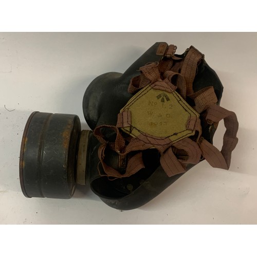 297 - WW2 Gas Mask