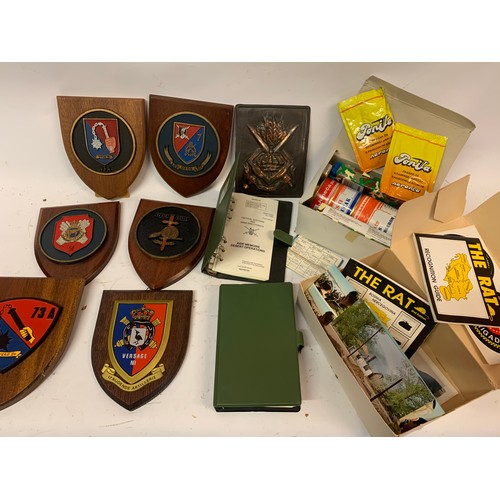 348 - Military Ration Pack Along With Various Photographs Of, Bosnia With A Visit From John Major Various ... 