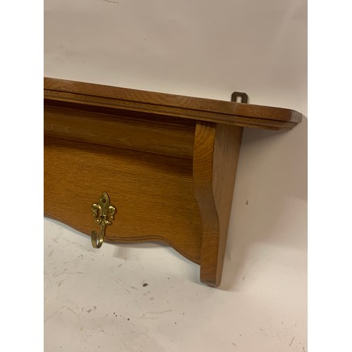 426 - Continental Light Oak Coat Hook Shelf With Four Hooks. 110 x 18 x 22 cms