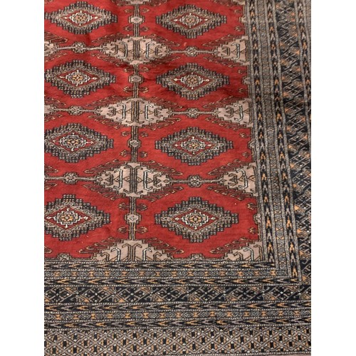 21 - Decorative Hand Made Ground Rug 193 x 123 cms