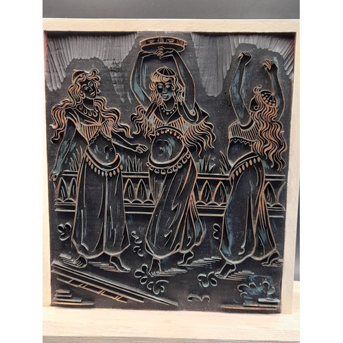 25 - Mounted printing Block of 3 Maidens, 24cm high