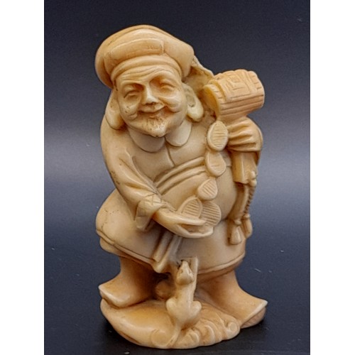 29 - 2 small composite Chinese figures 7.5cm high