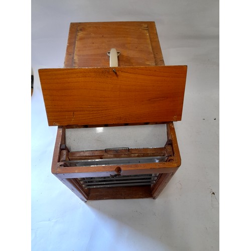 43 - Vintage Continental Show bird Carry cage 43cm x 24cm x 30cm