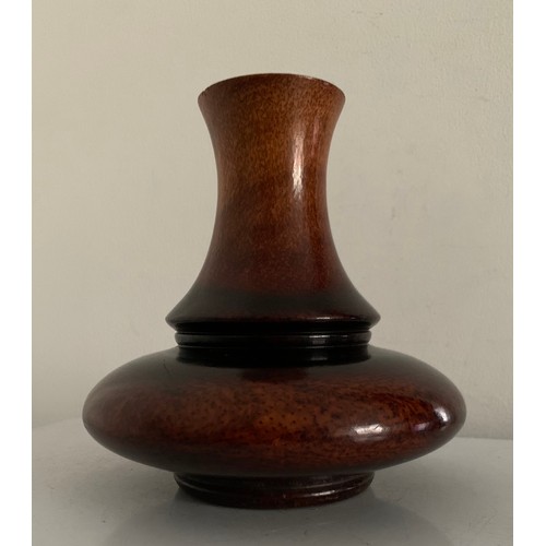 125 - Beautifully Turned 20thC Wooden Vase By John Hubbucks, Pioneer Village Armadale, Western Australia. ... 