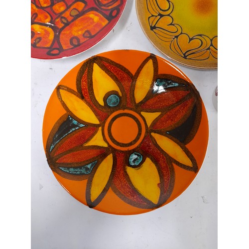 55 - 3 x Poole Pottery Plates (2 broken and glued back together. The remaining plate 27cm dia along with ... 