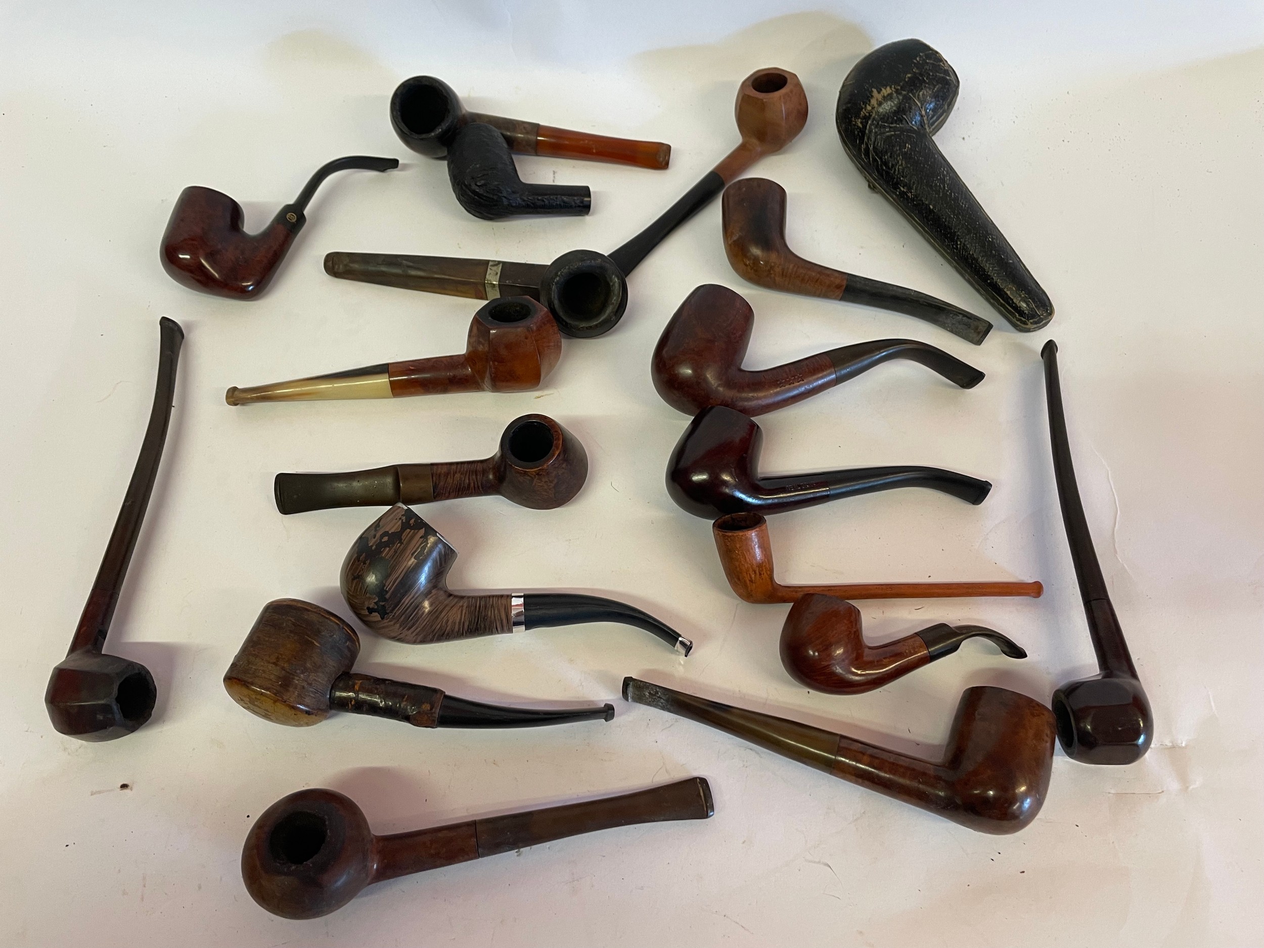 Quantity Of Vintage Smoking Pipes