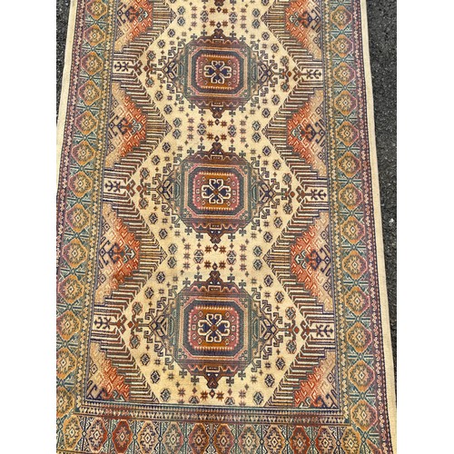 19 - Decorative Ground Rug / Runner. 146 x 68 cms