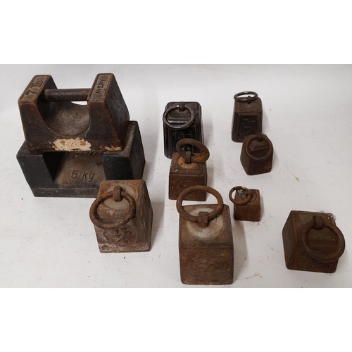 120 - Collection of vintage Weights (10)