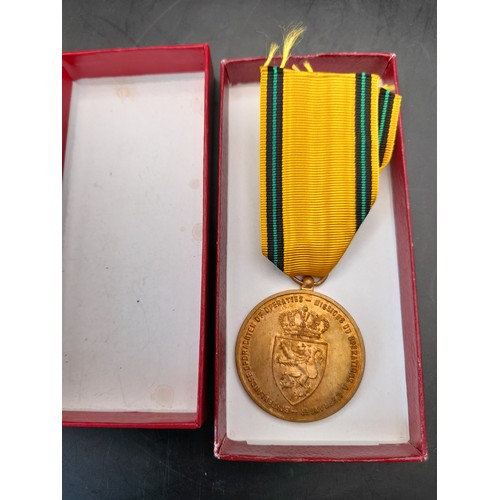 267 - Military Medal, Coin, Token
Belgian commemorative Medal