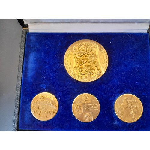 280 - Presentation Box of 5 medals commemorating the 25th Anniversary of Israel's establishment. lage meda... 