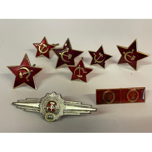 239 - Quantity Of Russian Badges