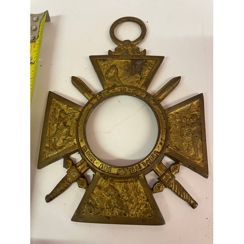 242 - Large Military Cross / Plaque With Crossed Swords. 17 x 12.5 cms