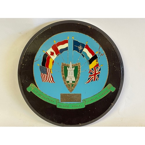 253 - Military Plaque For The Headquarters Allied Forces Central Europe In Brass Mounted On Wood. 23 cms D... 