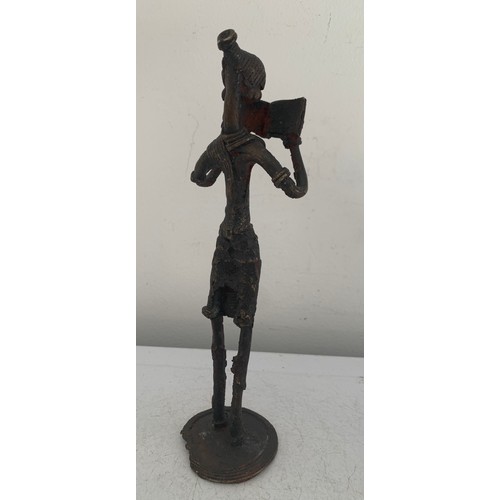 196 - Vintage African Bronze Statue Of A Woman Reading A Book
21 cms h