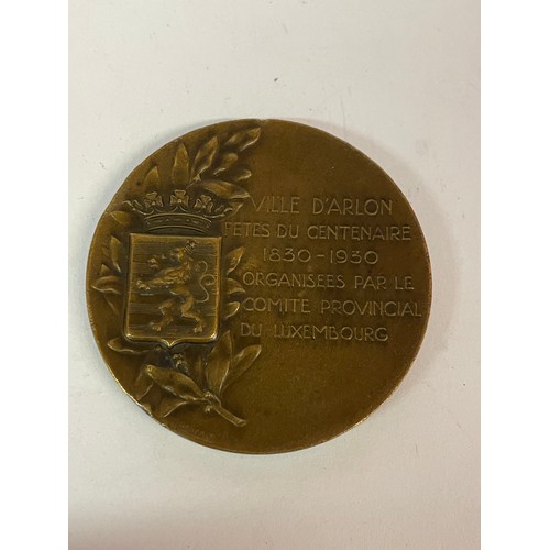 398 - Centennial Of Arlon 1830 - 1930 Bronze Military Token / Medallion. 5 cms Diameter