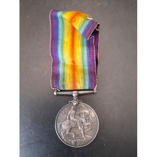 422 - WW1 MEDAL. has various knocks to edges. Inscription to edge 10011   PTE. H.?. CREE.R. IR. RIF.