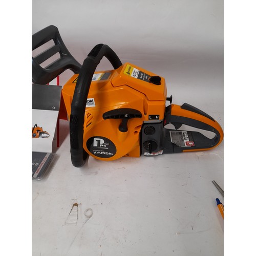 478 - Hyundai P6220C Chainsaw. Spares or Repair. Had very little use