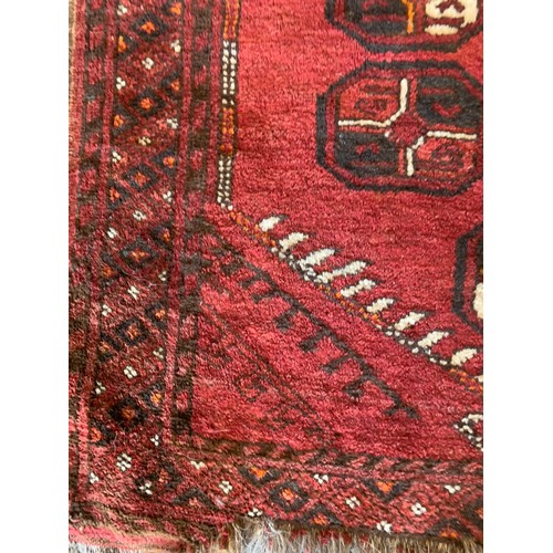 163 - C1900 Afghan Prayer Rug With Rams Horn Design To Mihrab
1.2 m