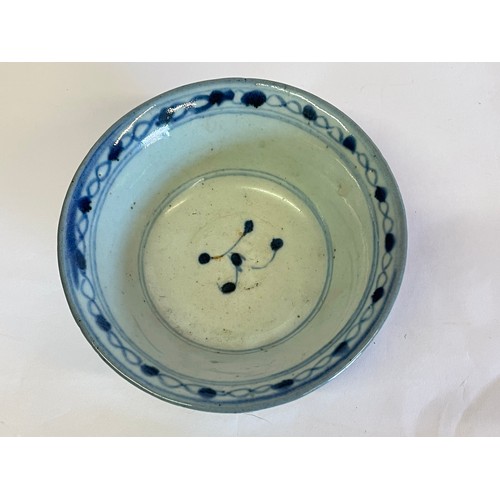 165 - Chinese Blue And White Ceramic Bowl. 14 x 6 cms