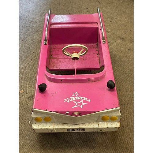 170 - Vintage Tri Ang Astra Childs Pedal Car