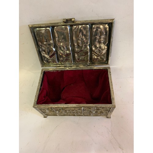 102 - Vintage White Metal Medieval Style Casket With Gothic Relief
15 x 9 x 8 cms h