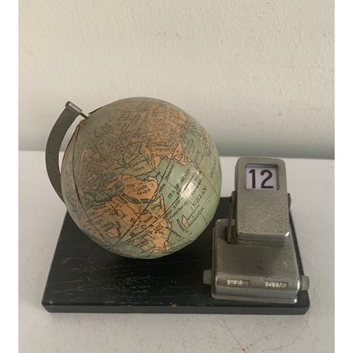 129 - Vintage Desk Date With Globe
15 x 8 x 12 cms h