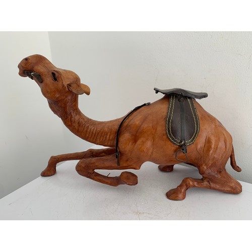 209 - Vintage Leather Model Of A Camel
36 x 10 x 22 cms h