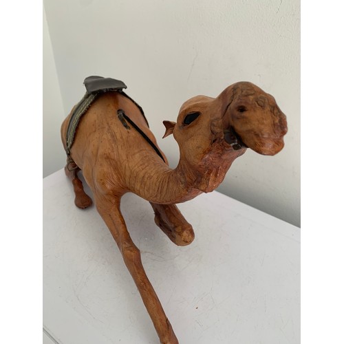 209 - Vintage Leather Model Of A Camel
36 x 10 x 22 cms h