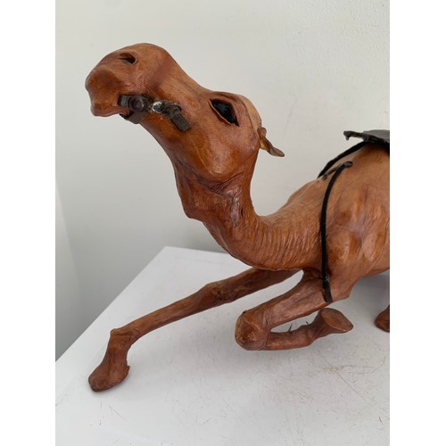 209 - Vintage Leather Model Of A Camel
36 x 10 x 22 cms h