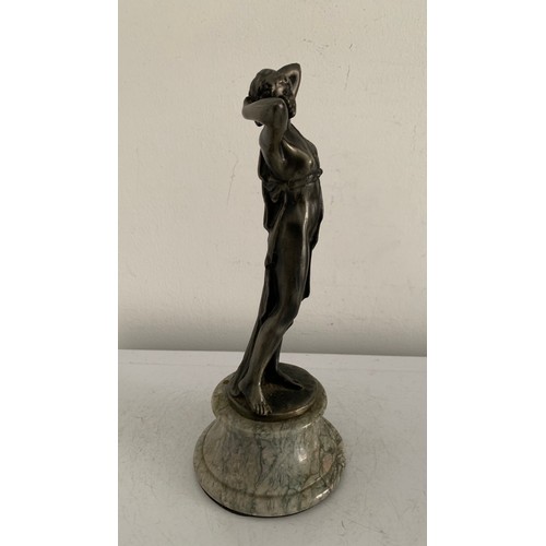 146 - Similar To Previous Lot
Bronzed Statue Of An Art Déco Lady On Marble Base
24 cms h