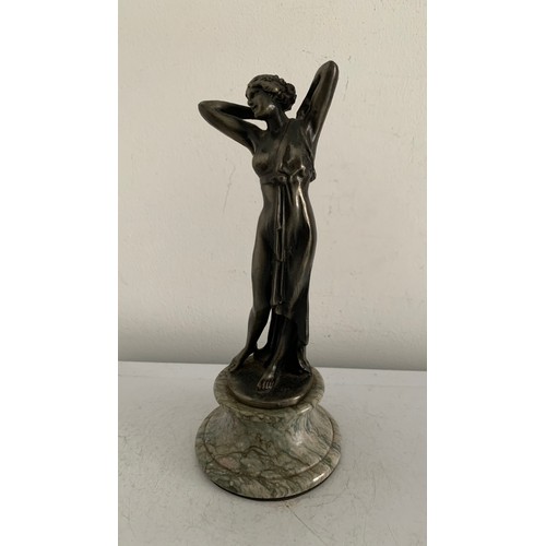 146 - Similar To Previous Lot
Bronzed Statue Of An Art Déco Lady On Marble Base
24 cms h