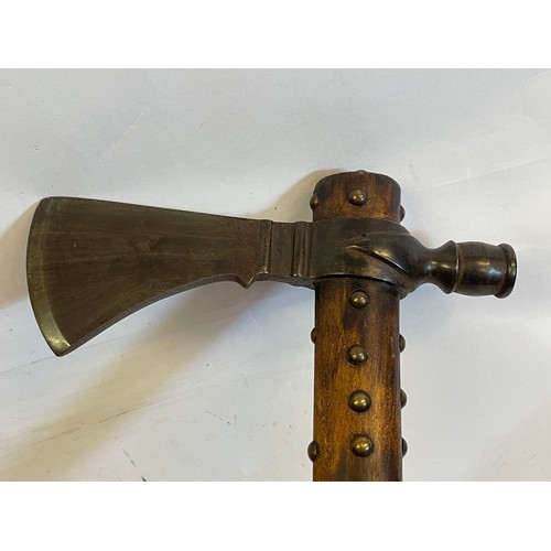 275 - A Interesting Native American / Plains Indian Pipe Tomahawk  . 47.5 x 20 cms