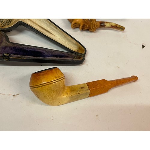 382 - Vintage Cased Meerschaum Pipe Along With Another Cased Pipe  And A Cased Cheroot (3)