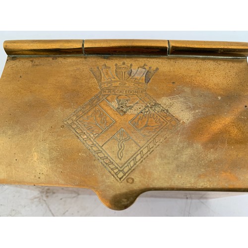 141 - Antique HMS Caledonia Brass Caddy Box Having Engraved Emblem To Top c1855
10 x 6 x 6 cms h