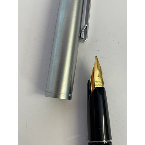 369 - Vintage Mont Blanc 622 Junior Fountain Ink Pen.