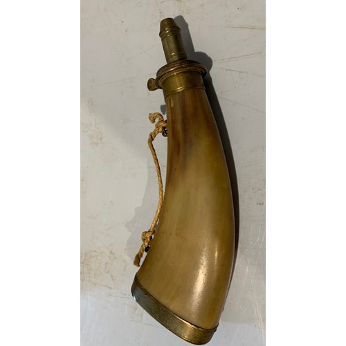 239 - Antique Horn Shot Powder Flask With Brass Top Measure
19 cms