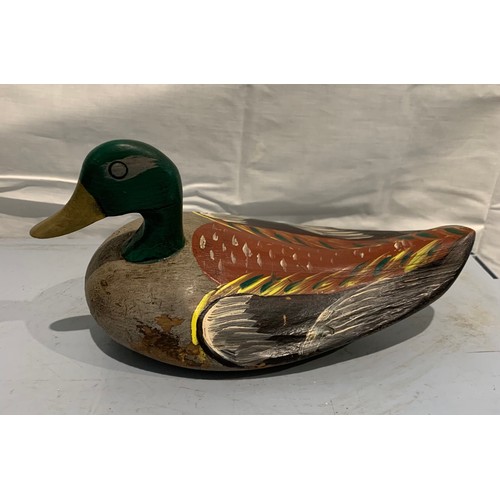 120 - Vintage Carved Wooden Decoy Duck
32 cms