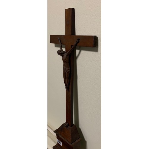 127 - 19thC Walnut Crucifix
64 cms h