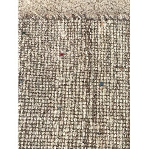 97 - Modern Ground Reversible  Rug With Two Motifs And Fleck. 250 x 200 cms